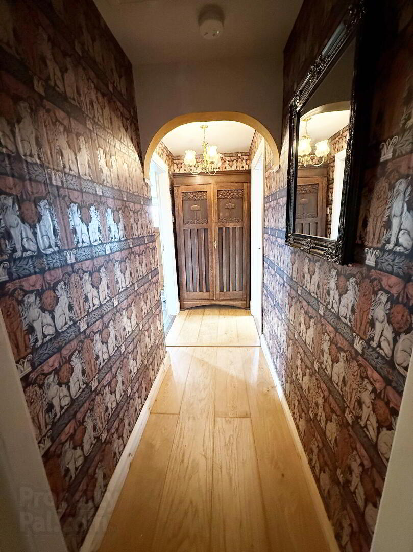 48 Freehall Road 16 of 27