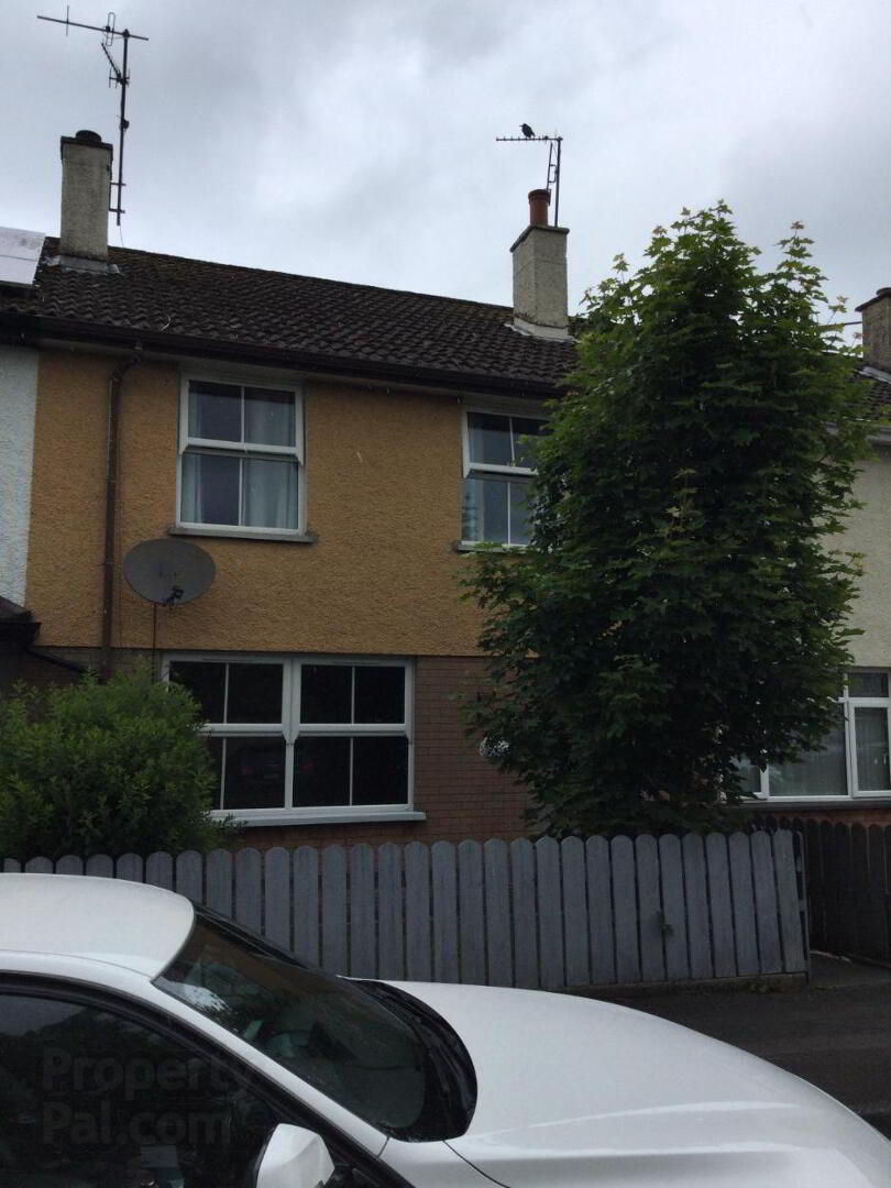 34 Hillview Park 1 of 8