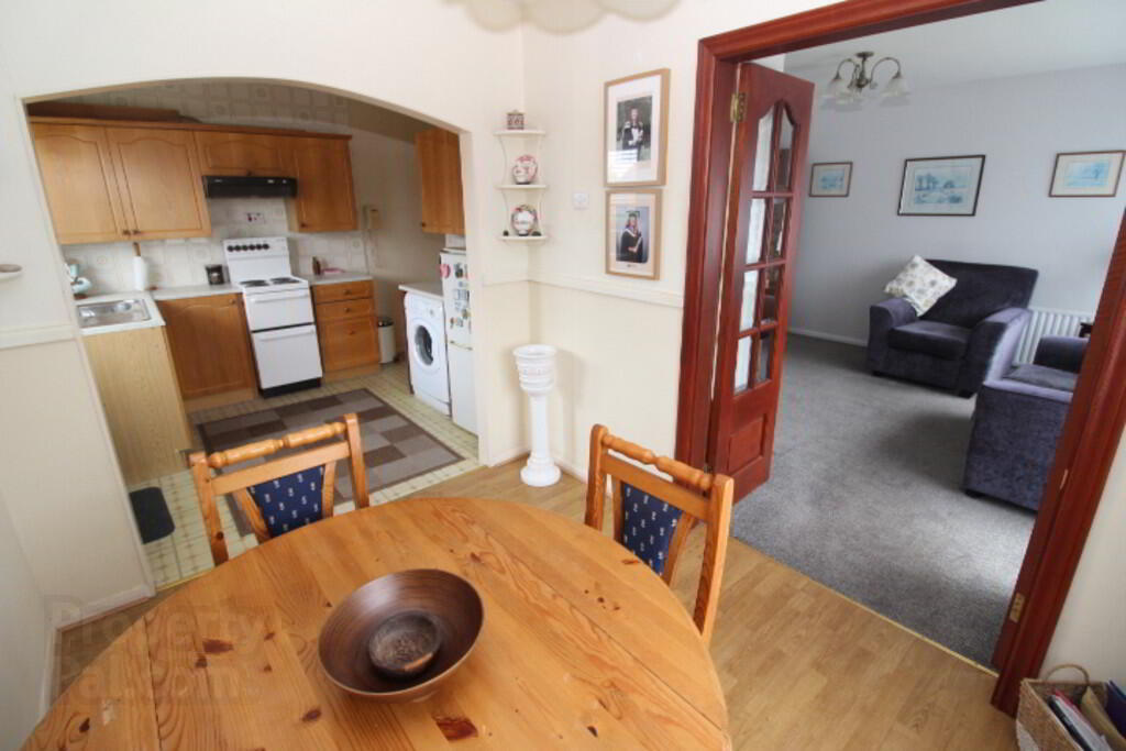 19 Wynnland Road 4 of 13