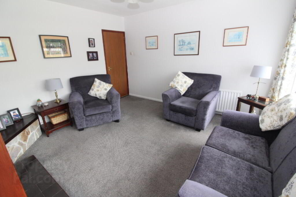 19 Wynnland Road 3 of 13