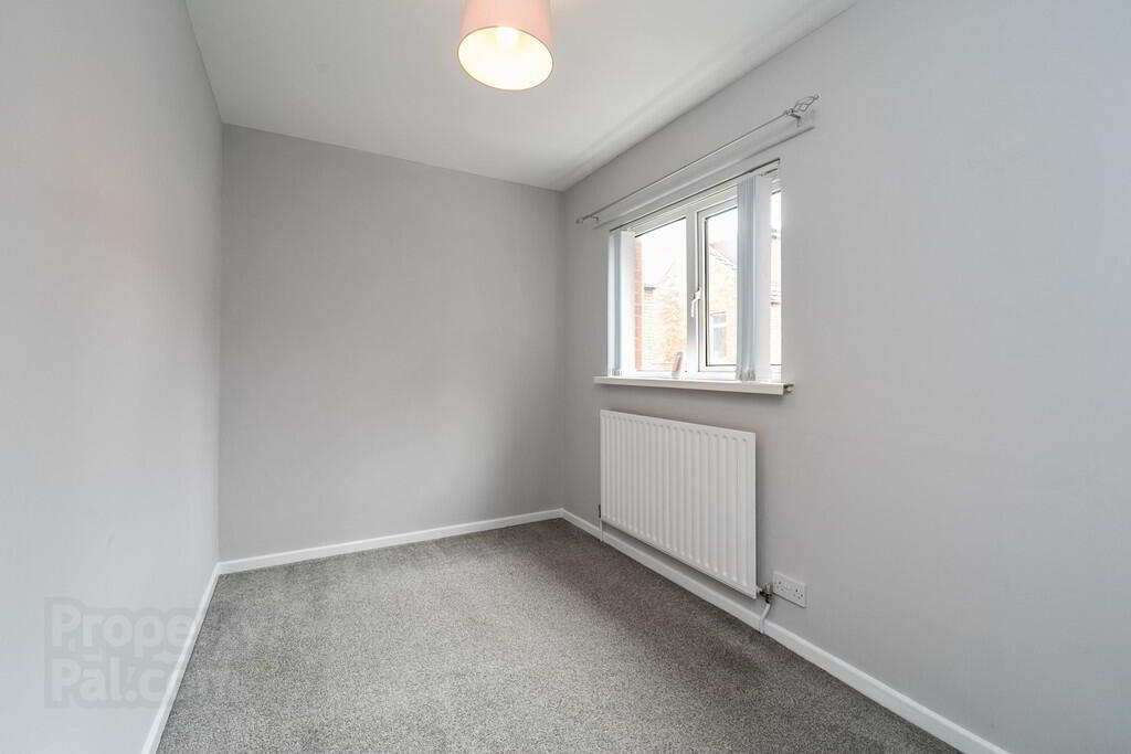 9 Lichfield Avenue 16 of 19