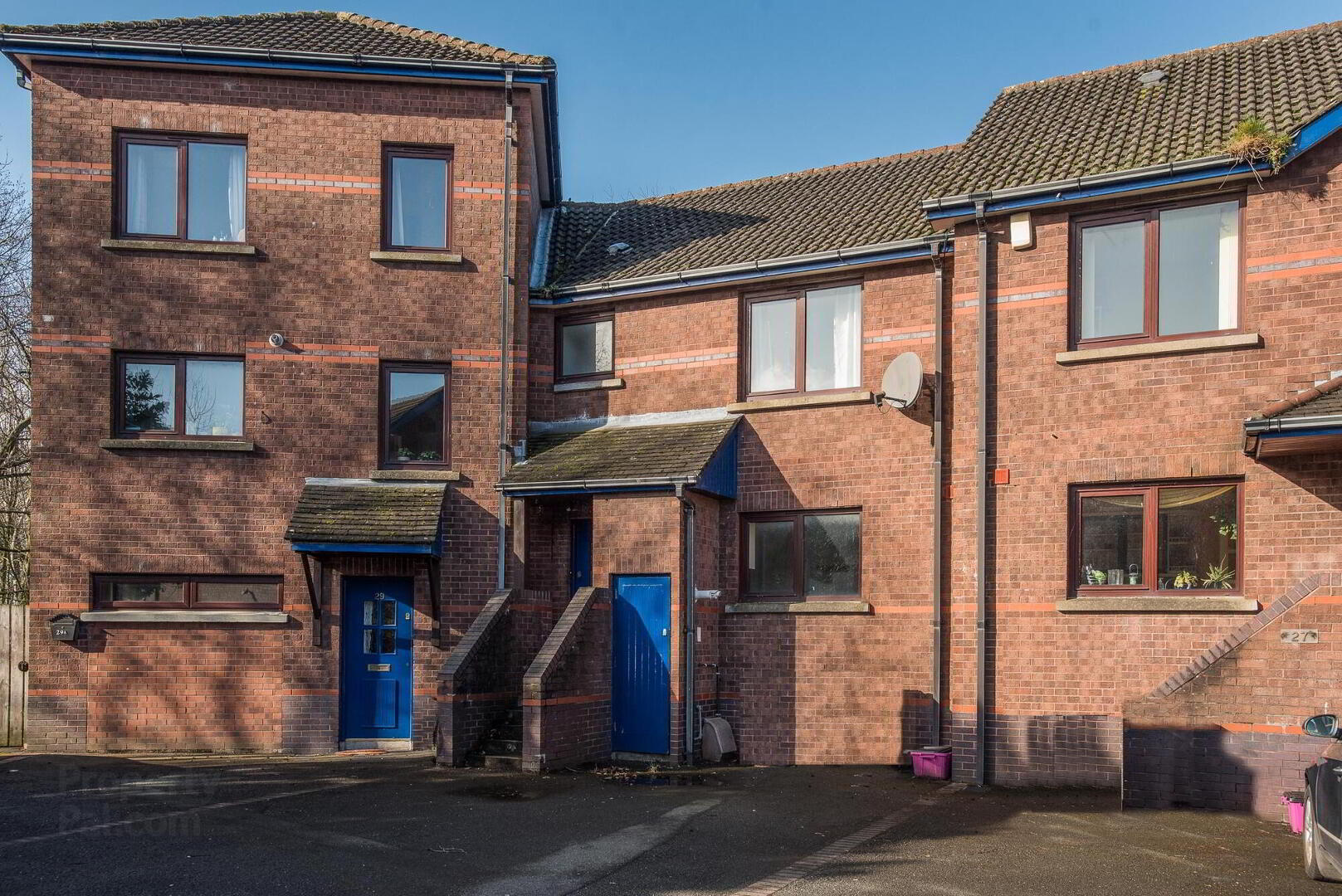 28 Ravenhill Reach 1 of 13