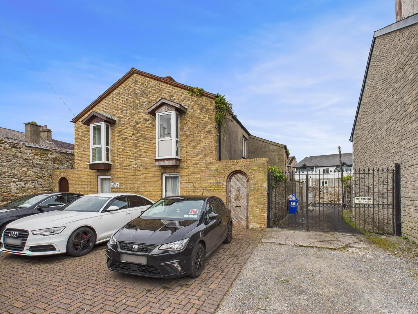 2 Bath Street 1 of 13