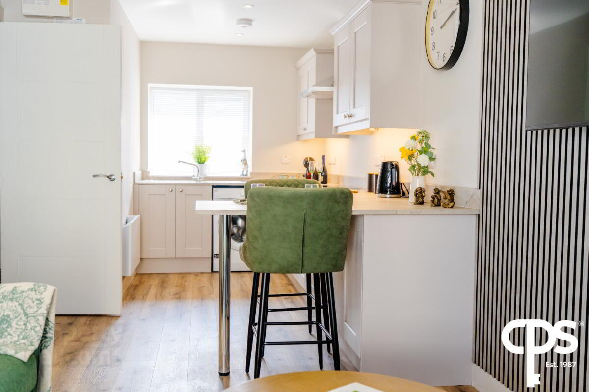 Apartment 3 15 Princess Street 4 of 13
