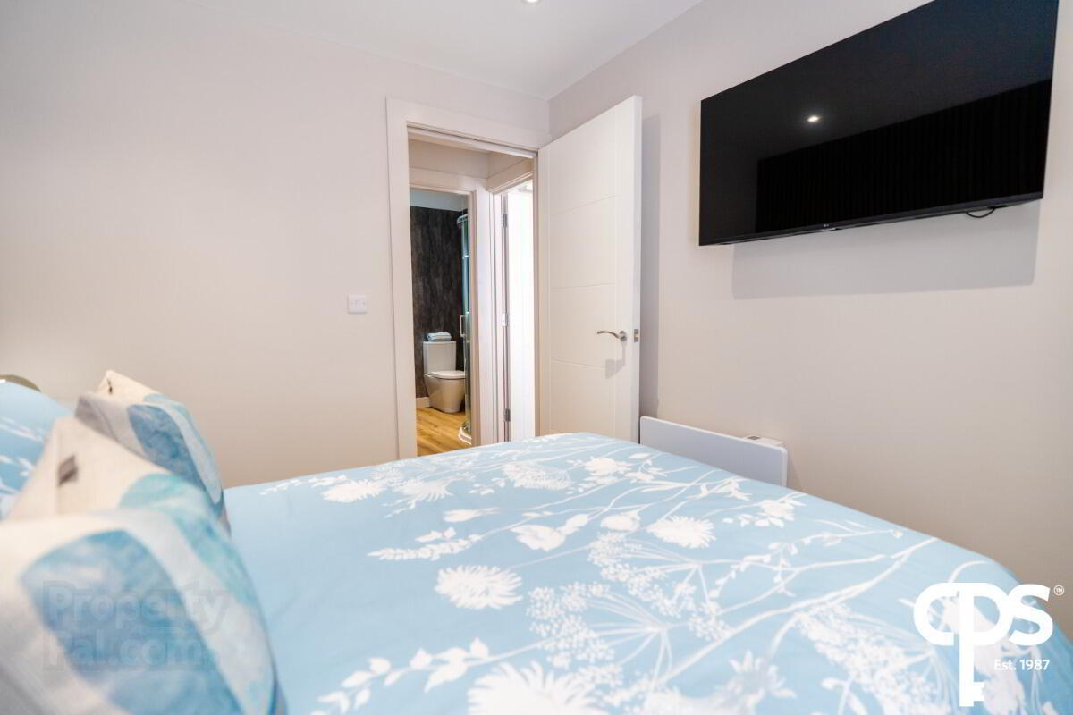 Apartment 3 15 Princess Street 10 of 13