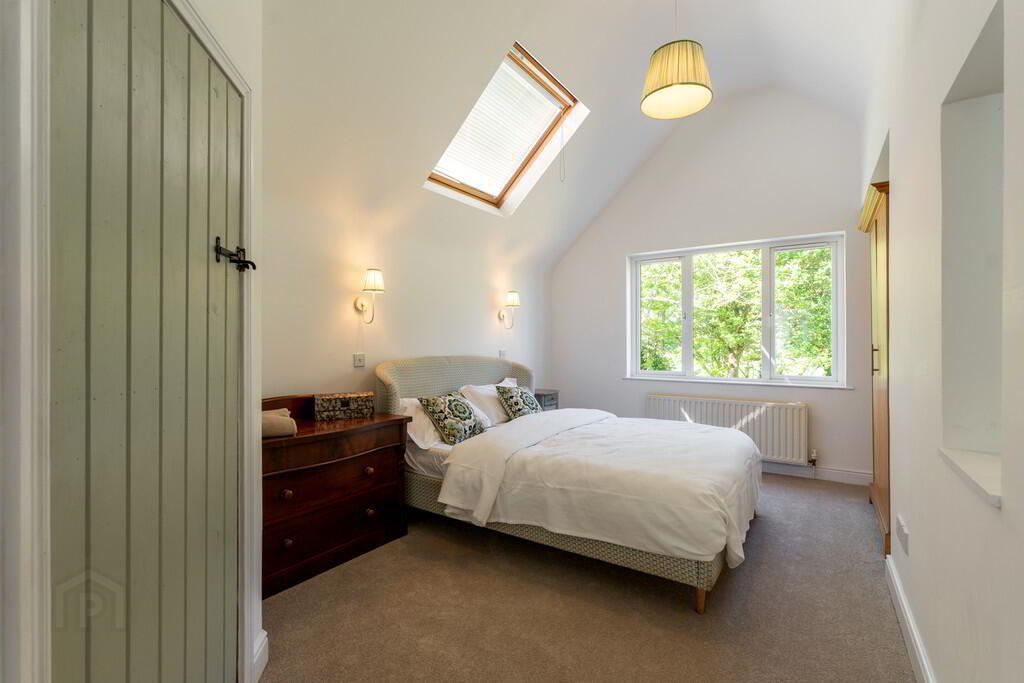 29 Manse Road 15 of 55