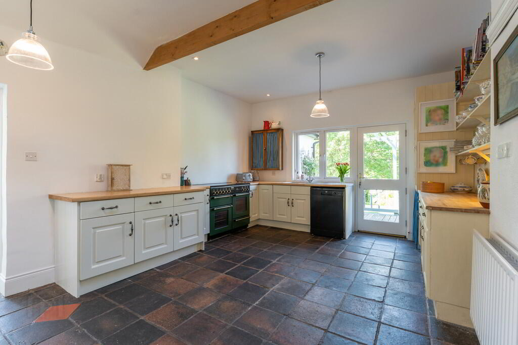 29 Manse Road 10 of 55