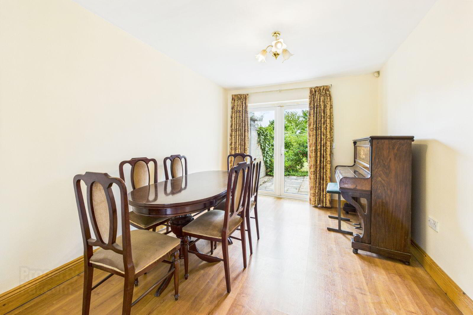 49 Chapelgate 7 of 25