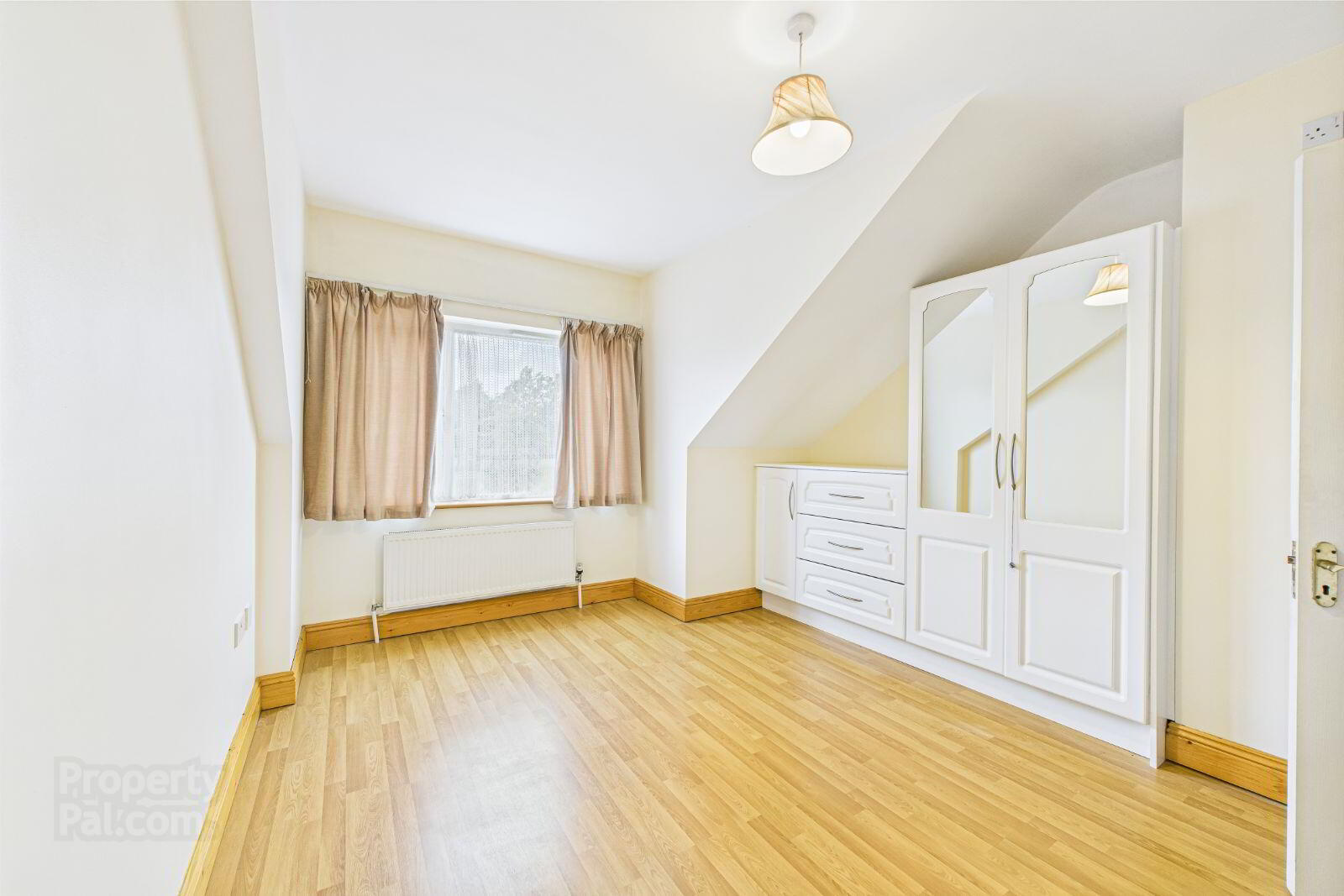 49 Chapelgate 13 of 25