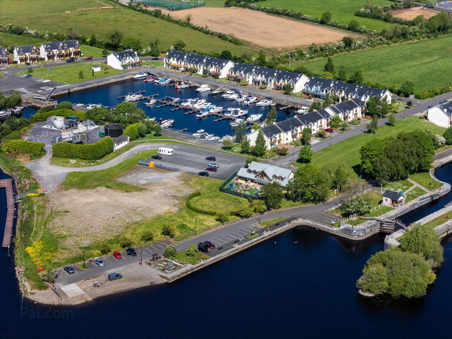 The Shannon Bar, Tarmonbarry 48 of 55