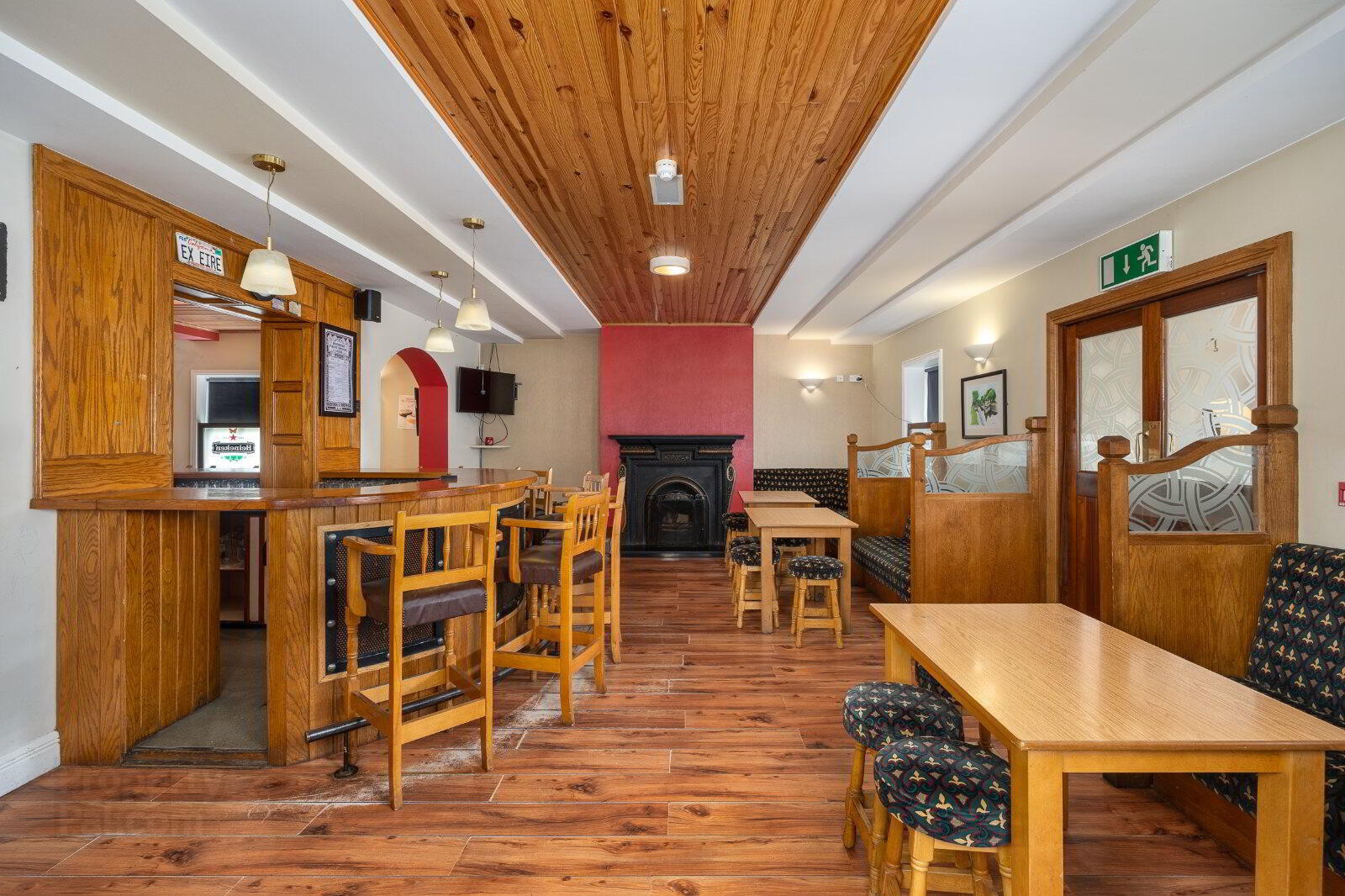 The Shannon Bar, Tarmonbarry 9 of 55