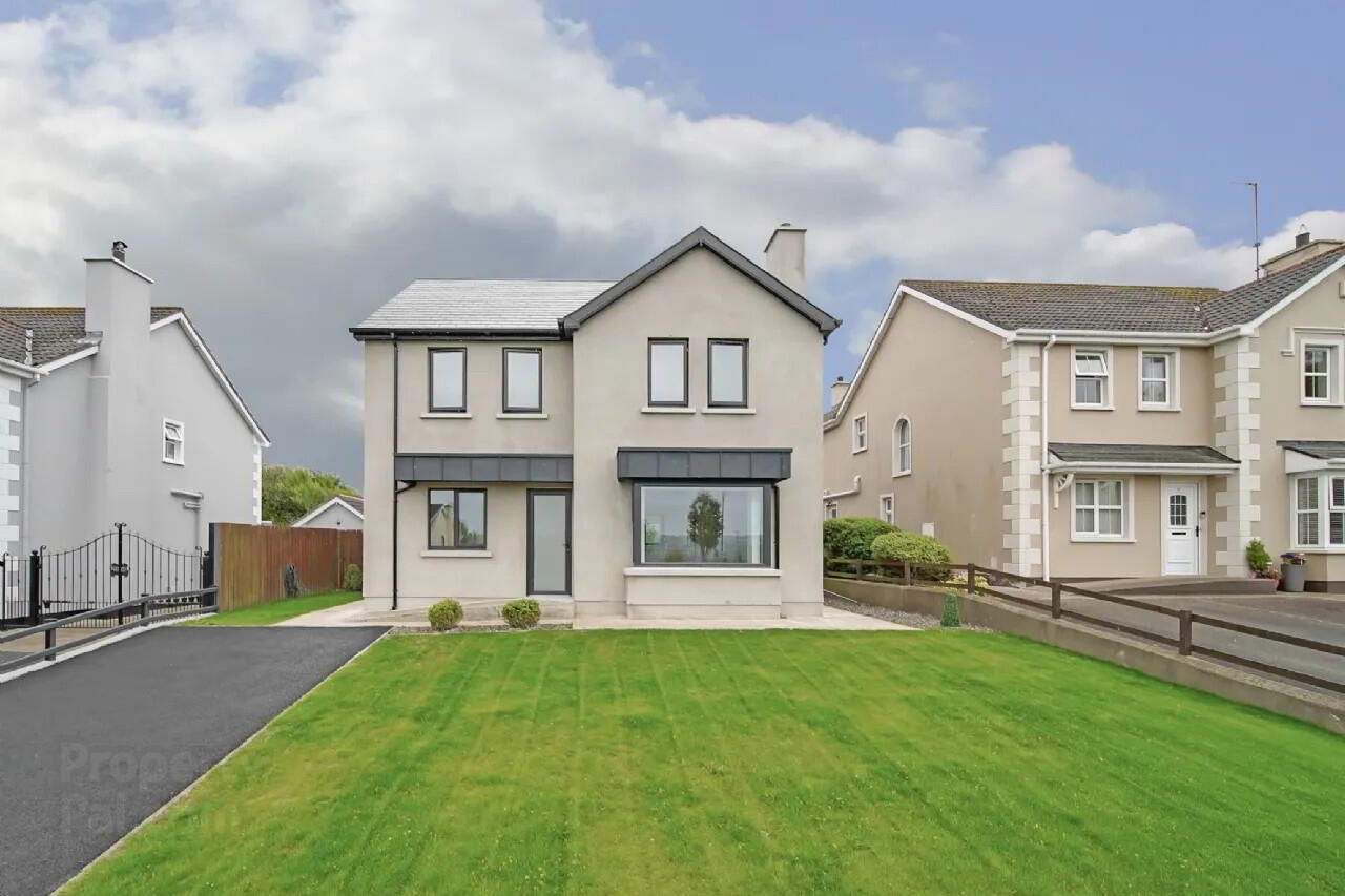 16 Oakwood Park 2 of 39