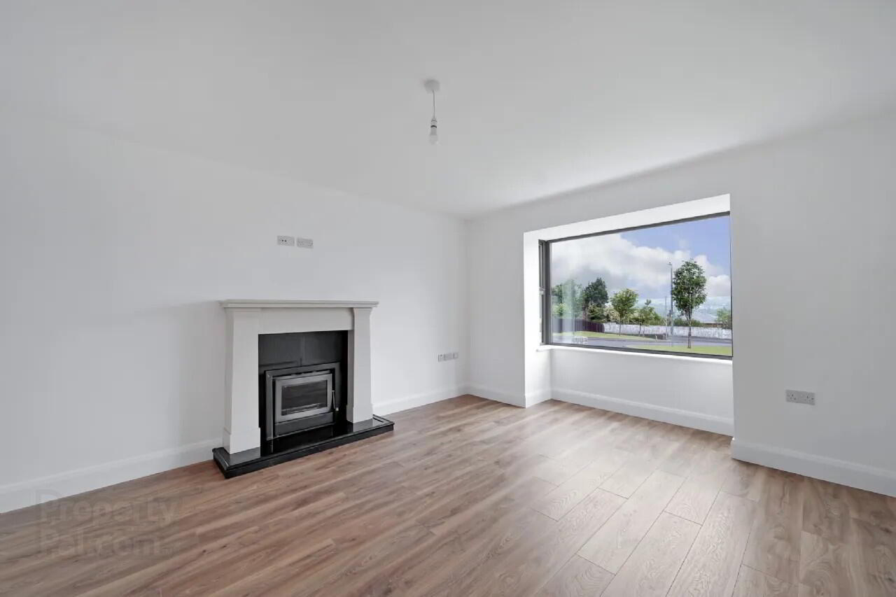 16 Oakwood Park 4 of 39