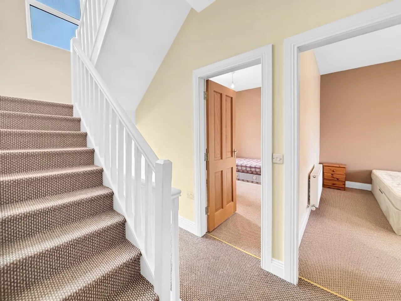 11 Upper Sarsfield St 8 of 19