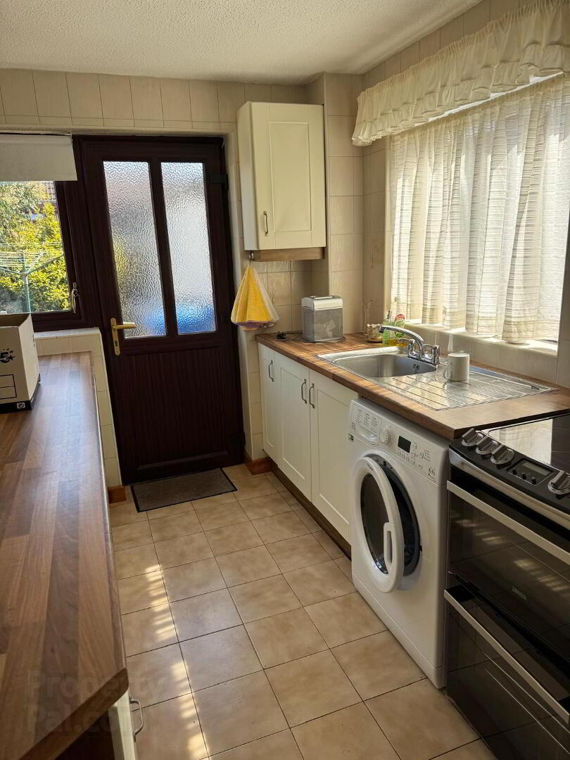 19 Arran Gardens 3 of 5