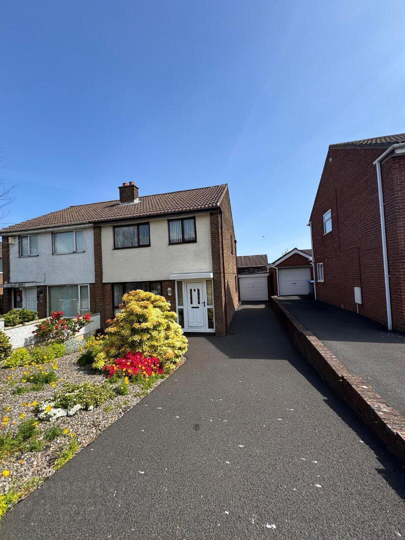 19 Arran Gardens 1 of 5