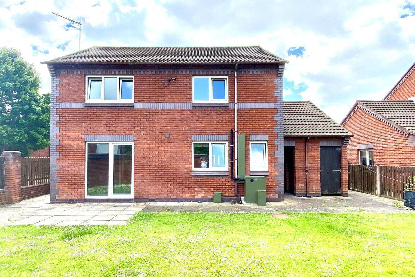 2 Clendinning Avenue 18 of 18