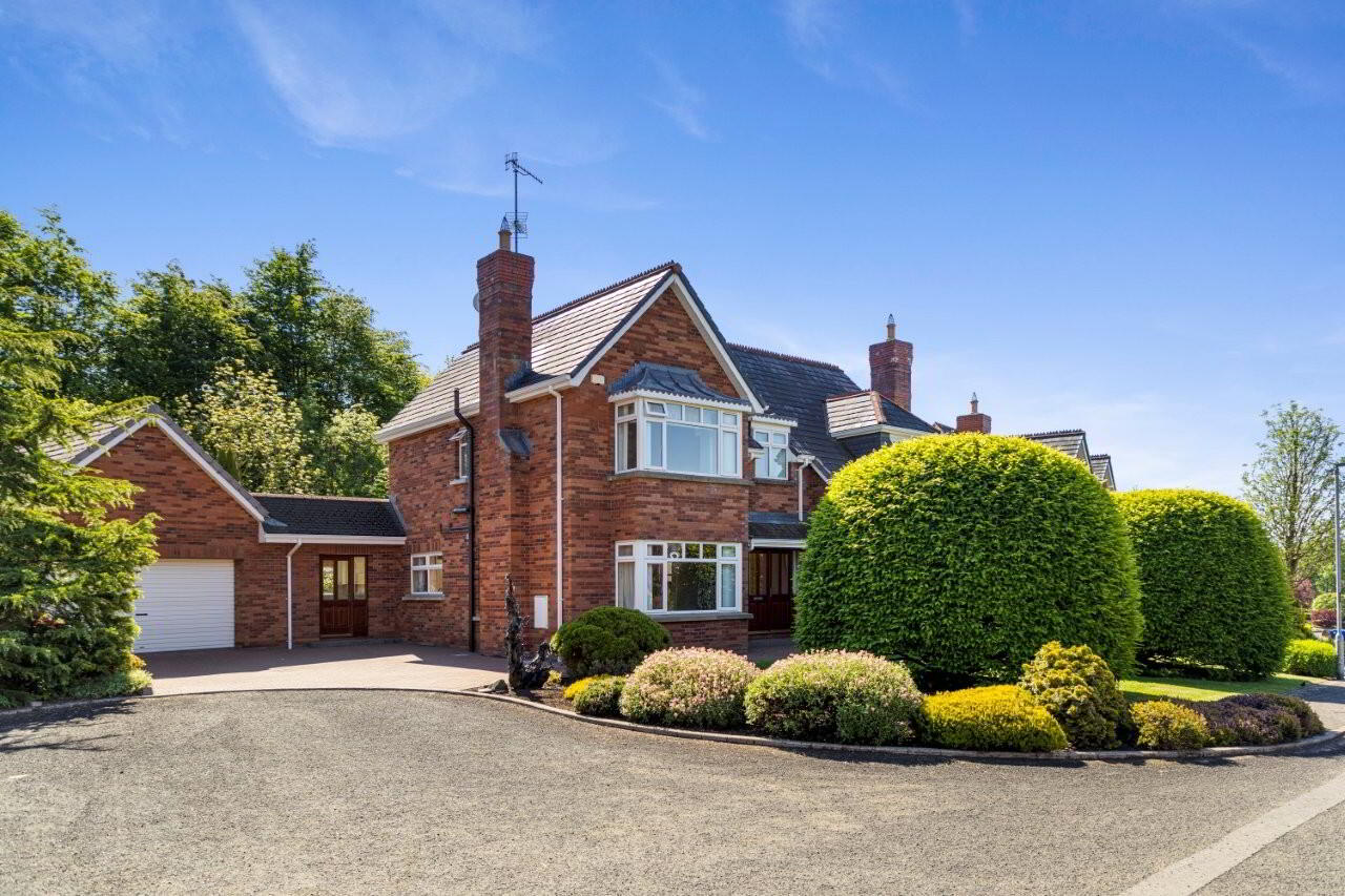 10 Old Galgorm Dale 1 of 31