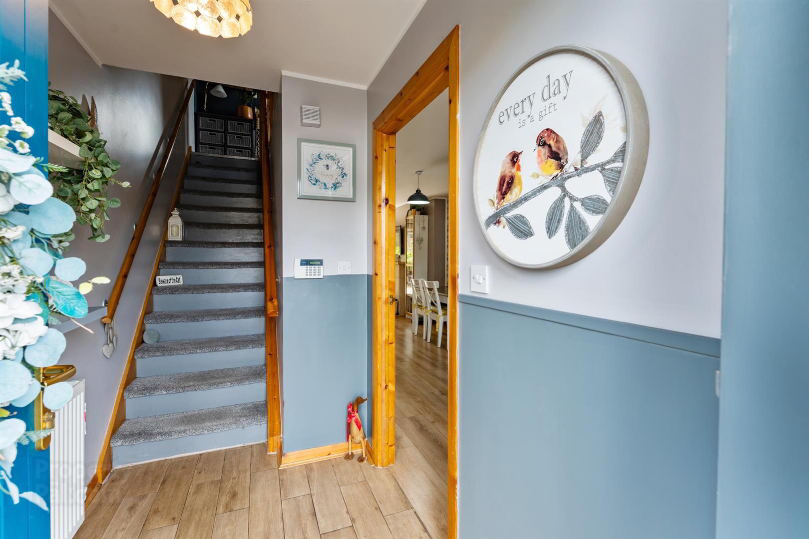 37a Killinchy Street 3 of 20