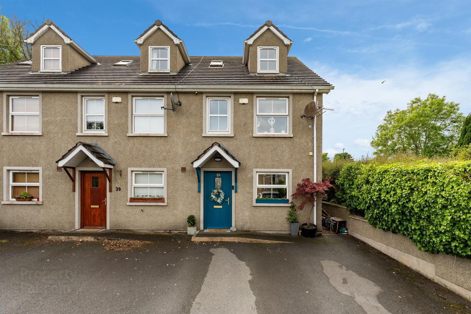 37a Killinchy Street 1 of 20