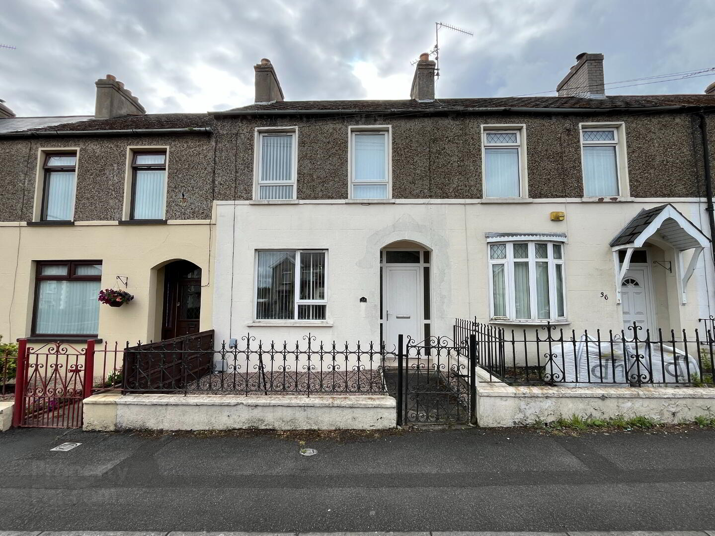 34 Gilford Road 1 of 29