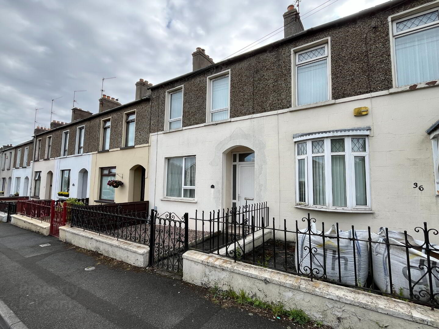 property description image