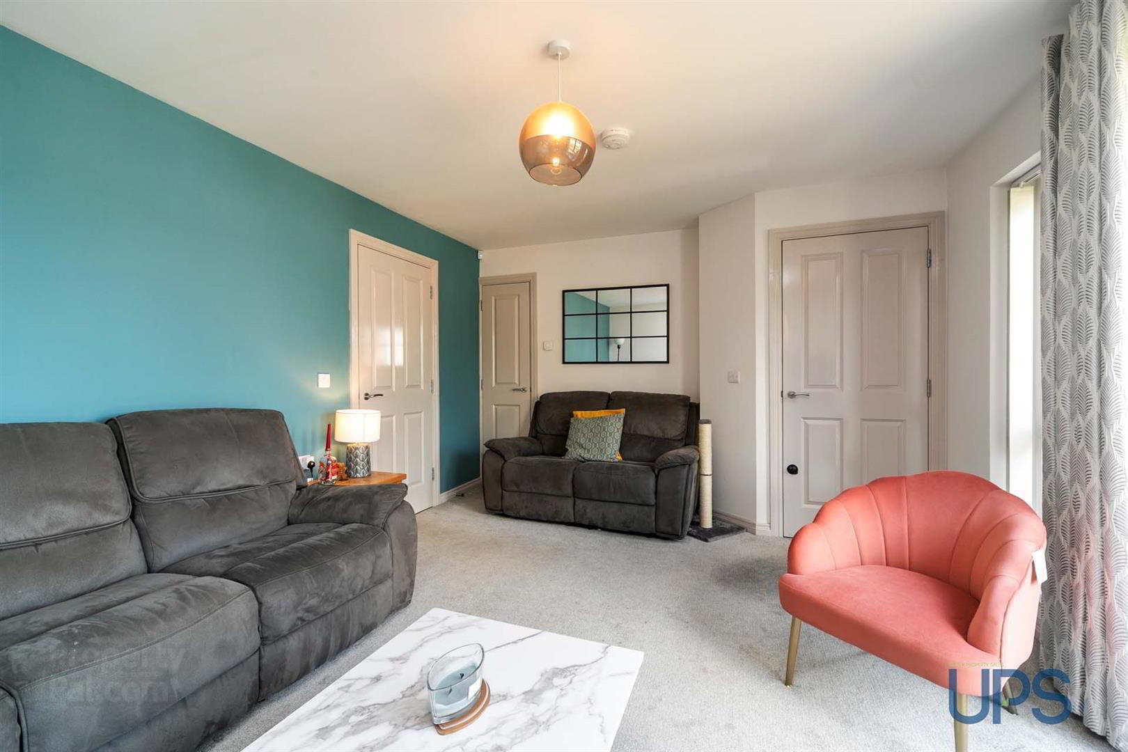 26 Blacks Gate Crescent 5 of 28