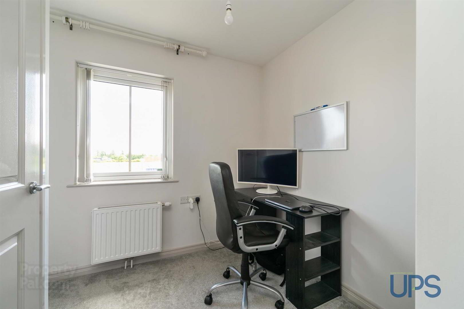 26 Blacks Gate Crescent 21 of 28