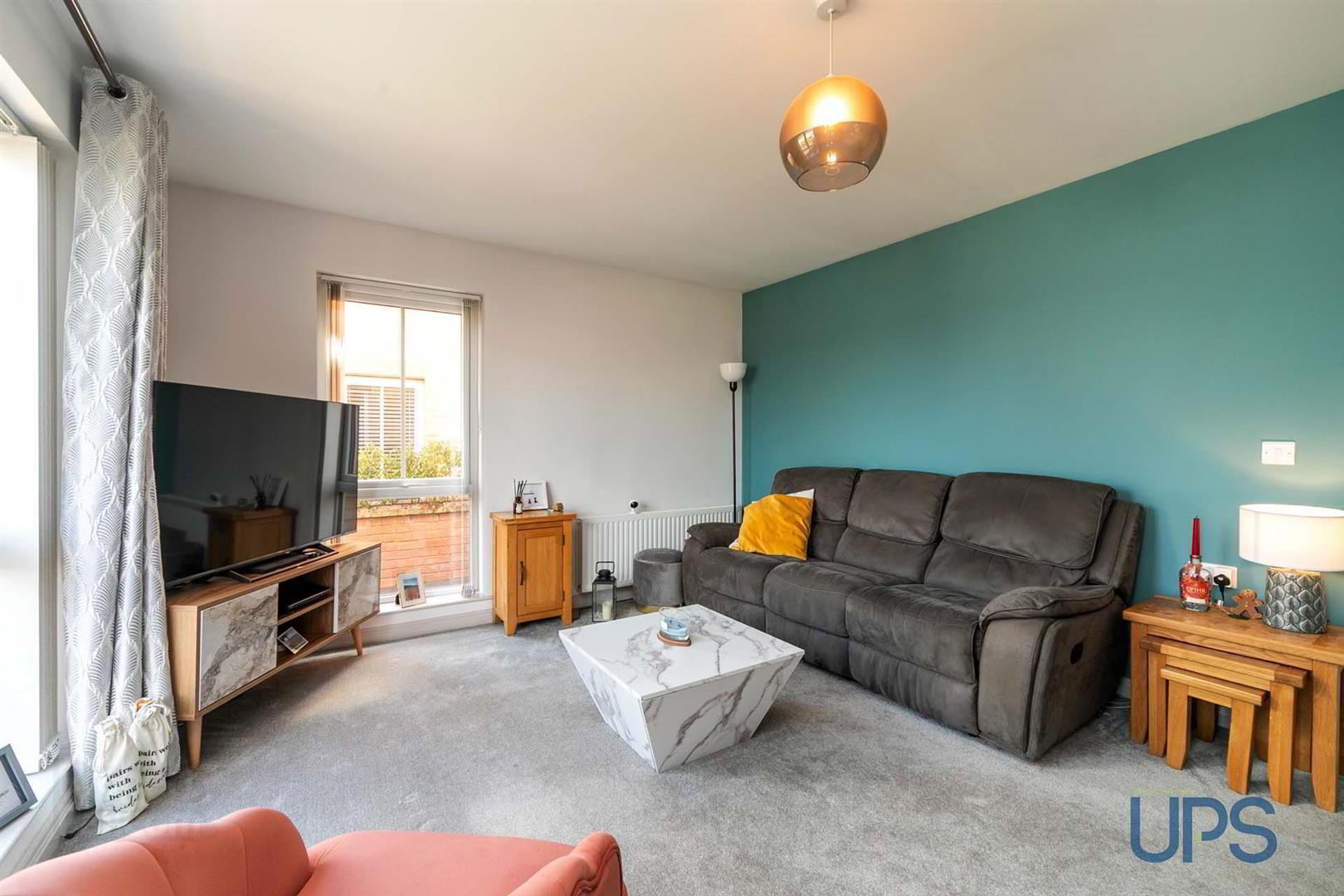 26 Blacks Gate Crescent 6 of 28