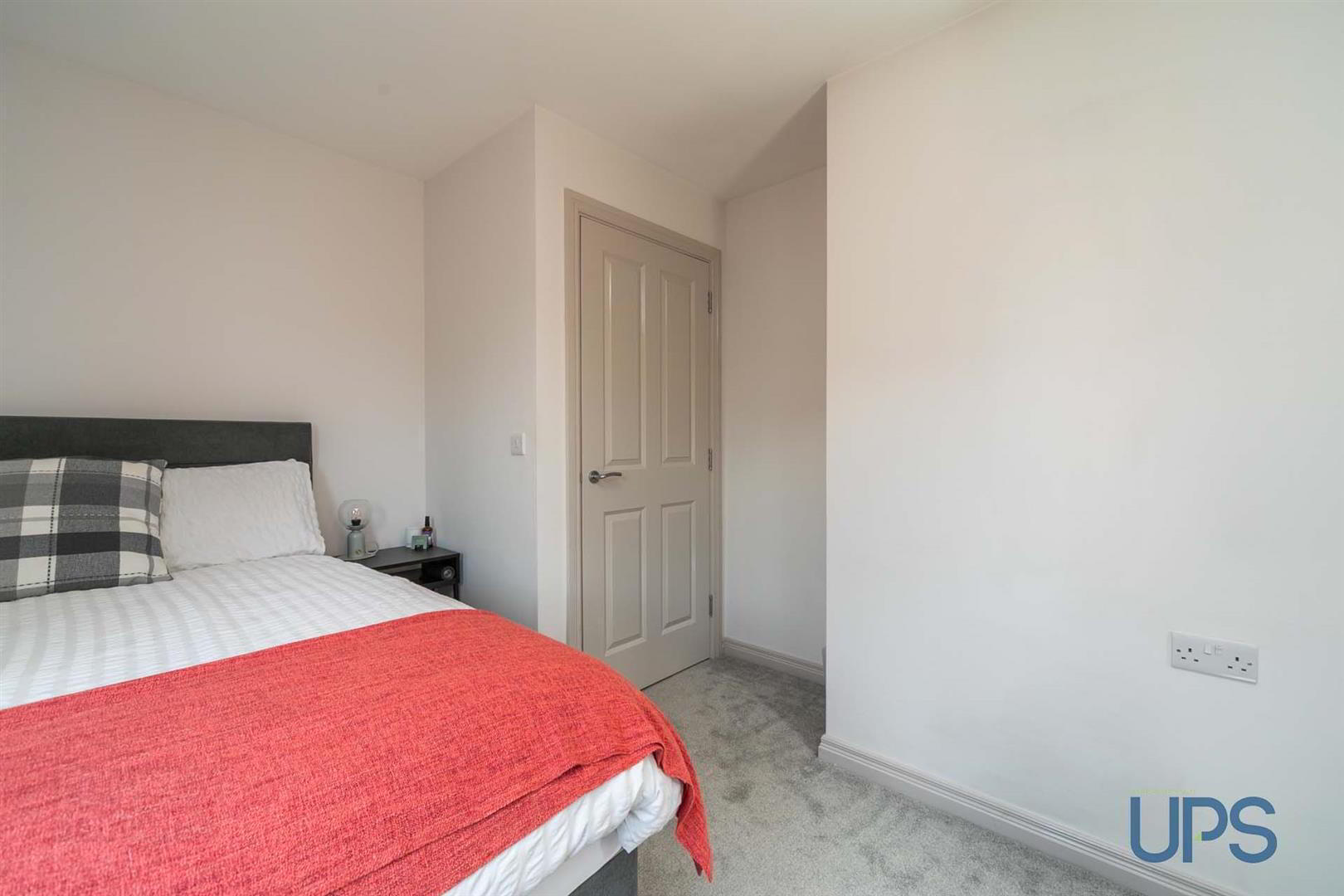 26 Blacks Gate Crescent 20 of 28