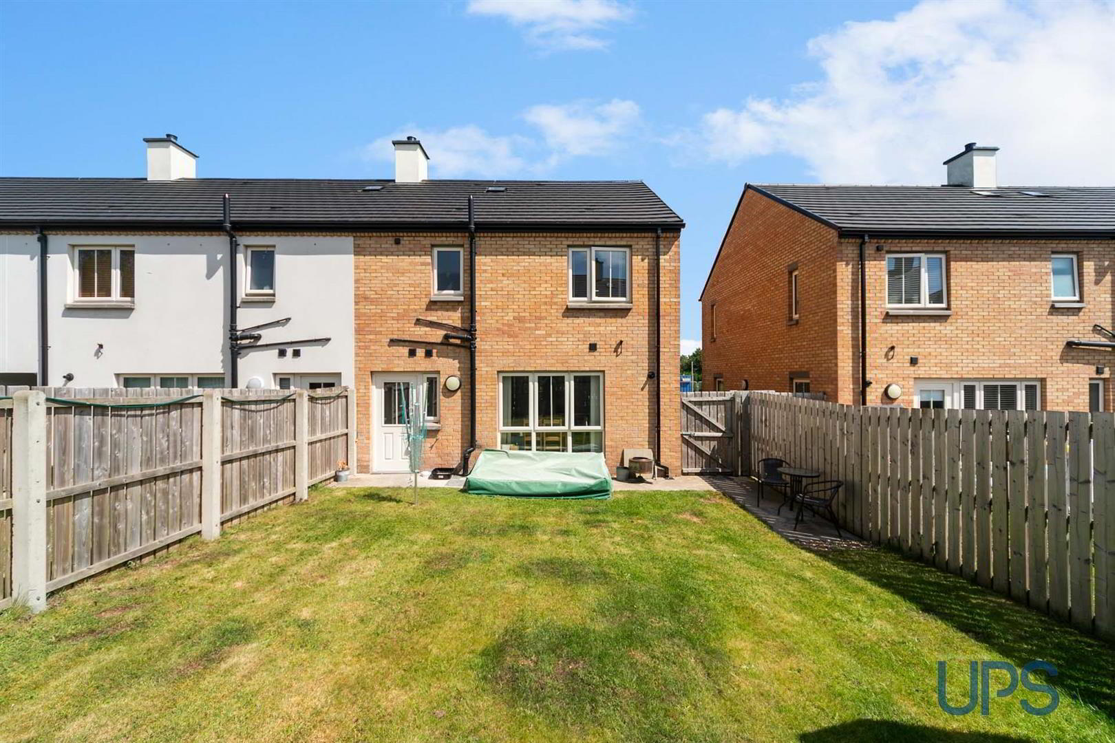 26 Blacks Gate Crescent 26 of 28