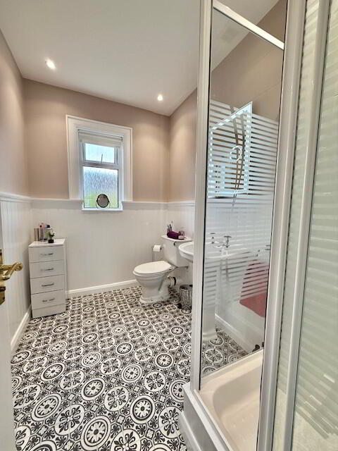 45 Papworth Avenue 19 of 29