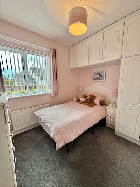 45 Papworth Avenue 22 of 29