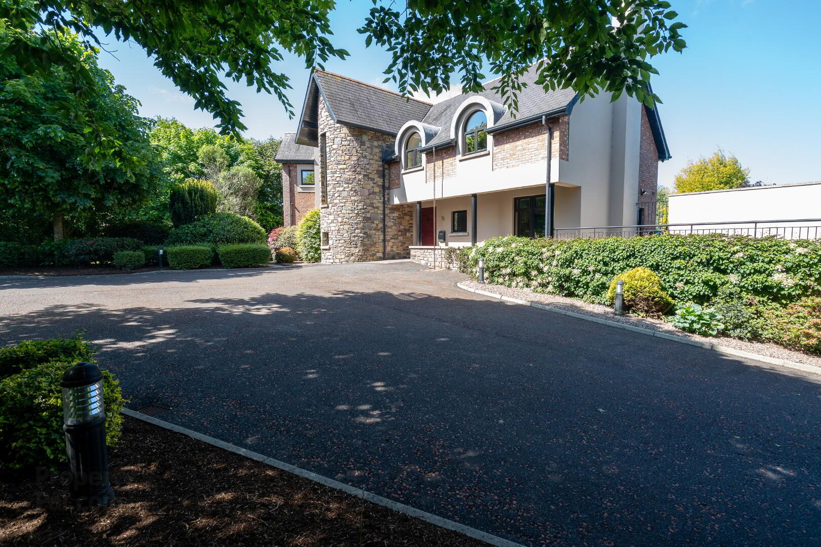 Ballymote, 76 Derry Road 2 of 57