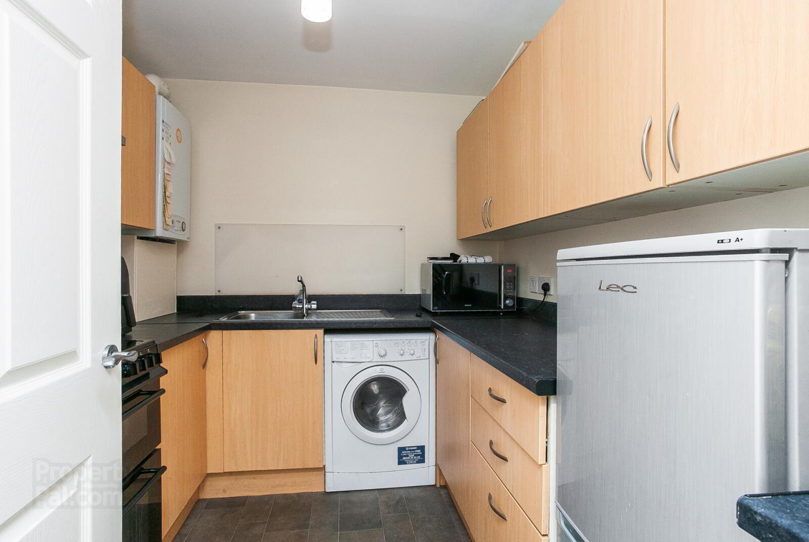 24 Isoline Street 3 of 20
