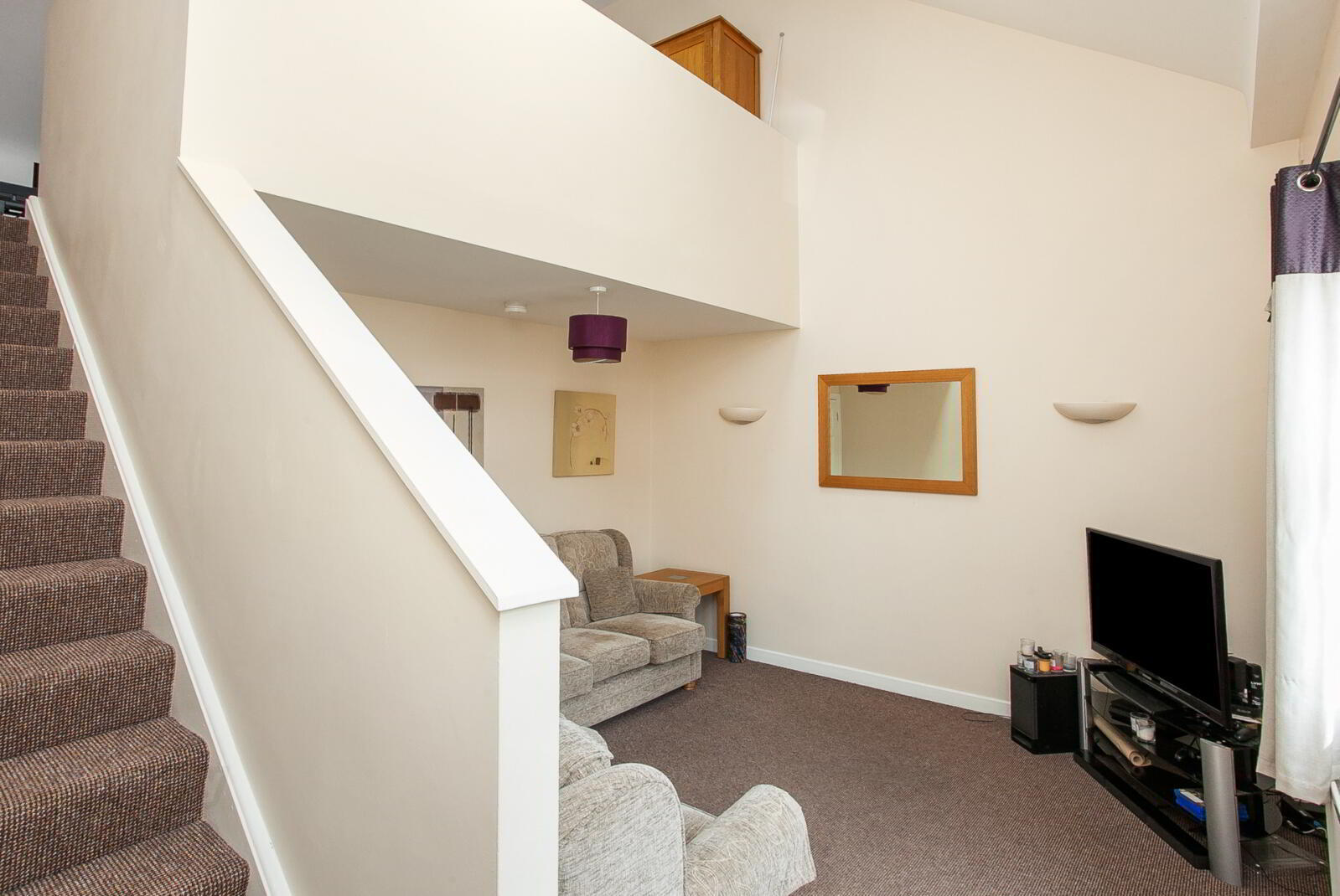 24 Isoline Street 11 of 20