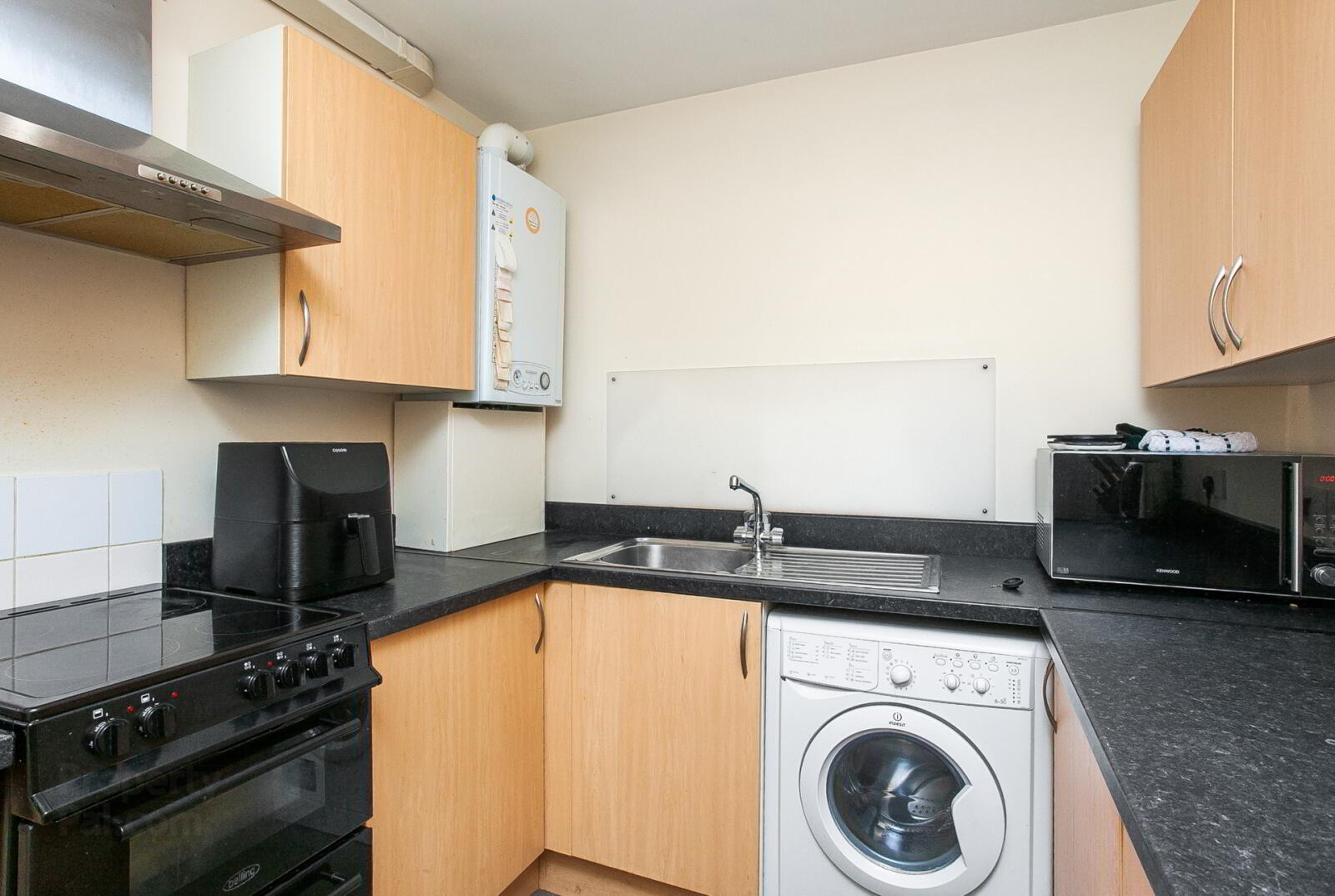 24 Isoline Street 12 of 20