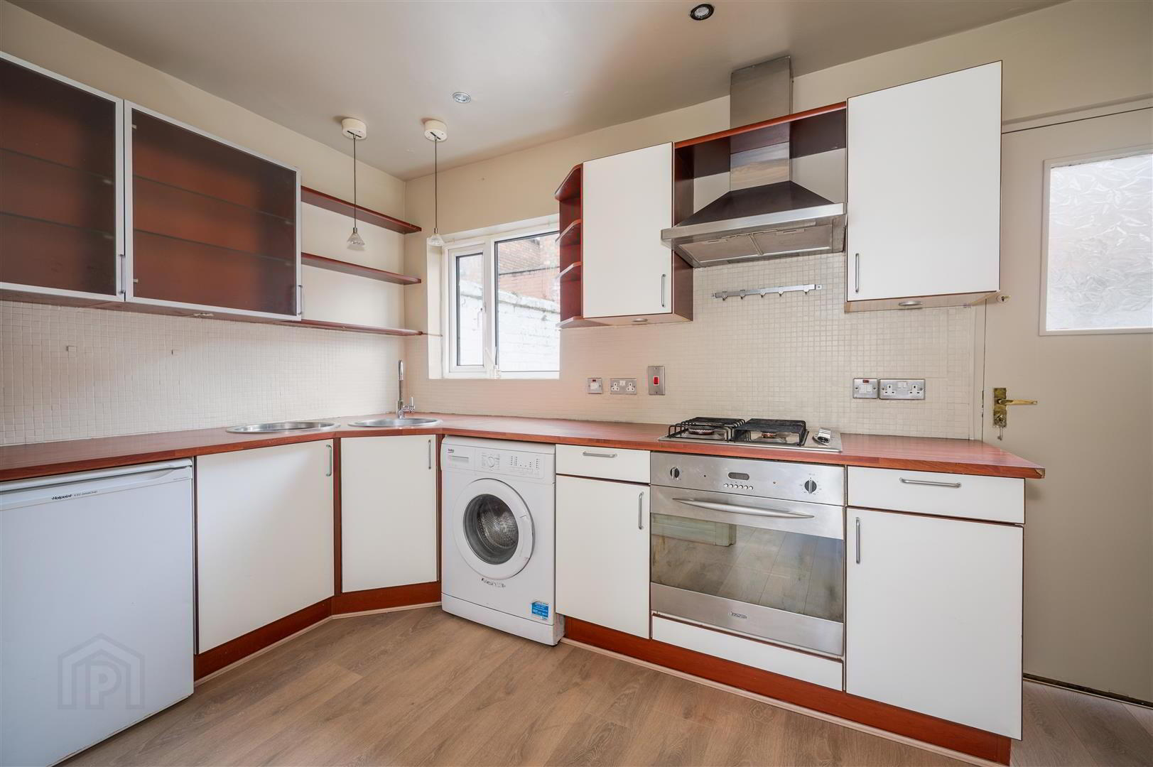 11 Willowholme Crescent 7 of 21