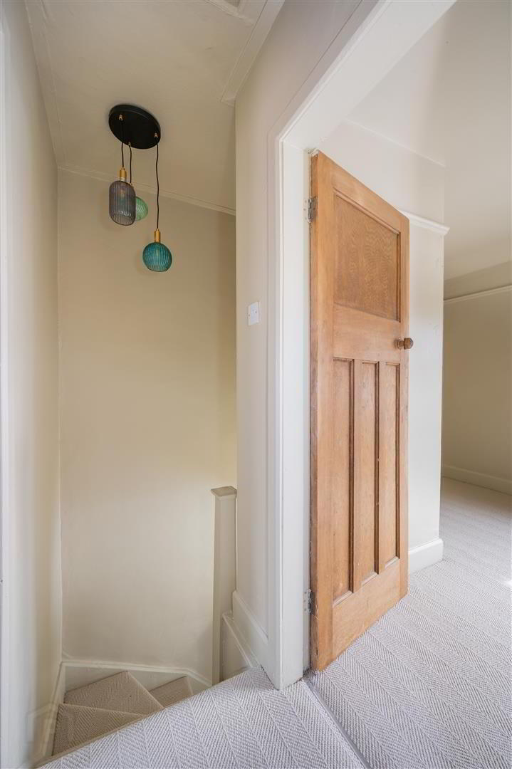 11 Willowholme Crescent 14 of 21