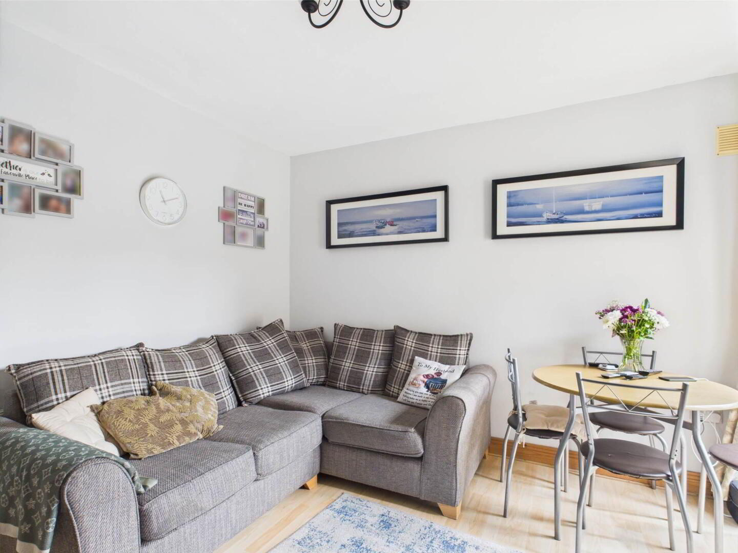 63 Rathstewart Crescent 2 of 33