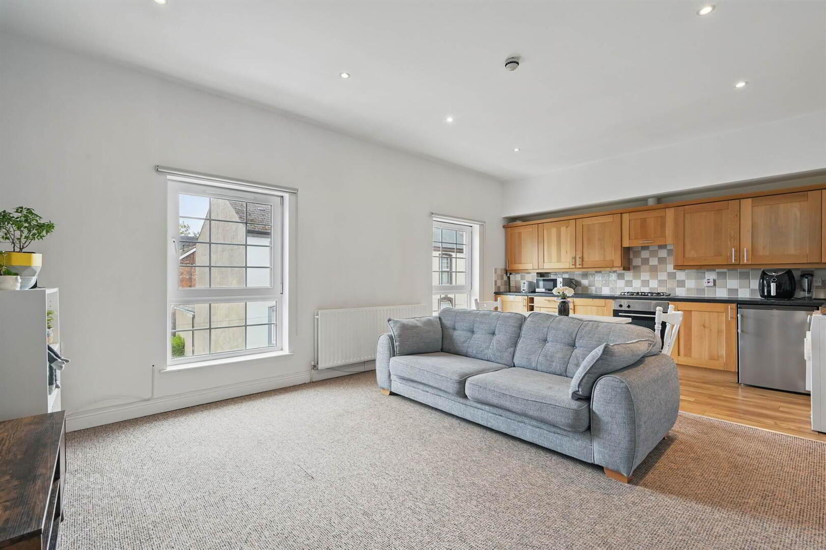 Apt 5, 25-27 Dunluce Avenue 7 of 20