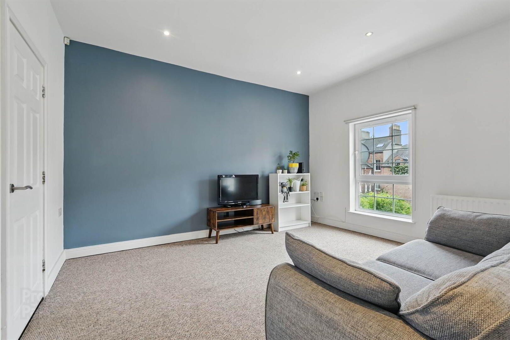 Apt 5, 25-27 Dunluce Avenue 8 of 20
