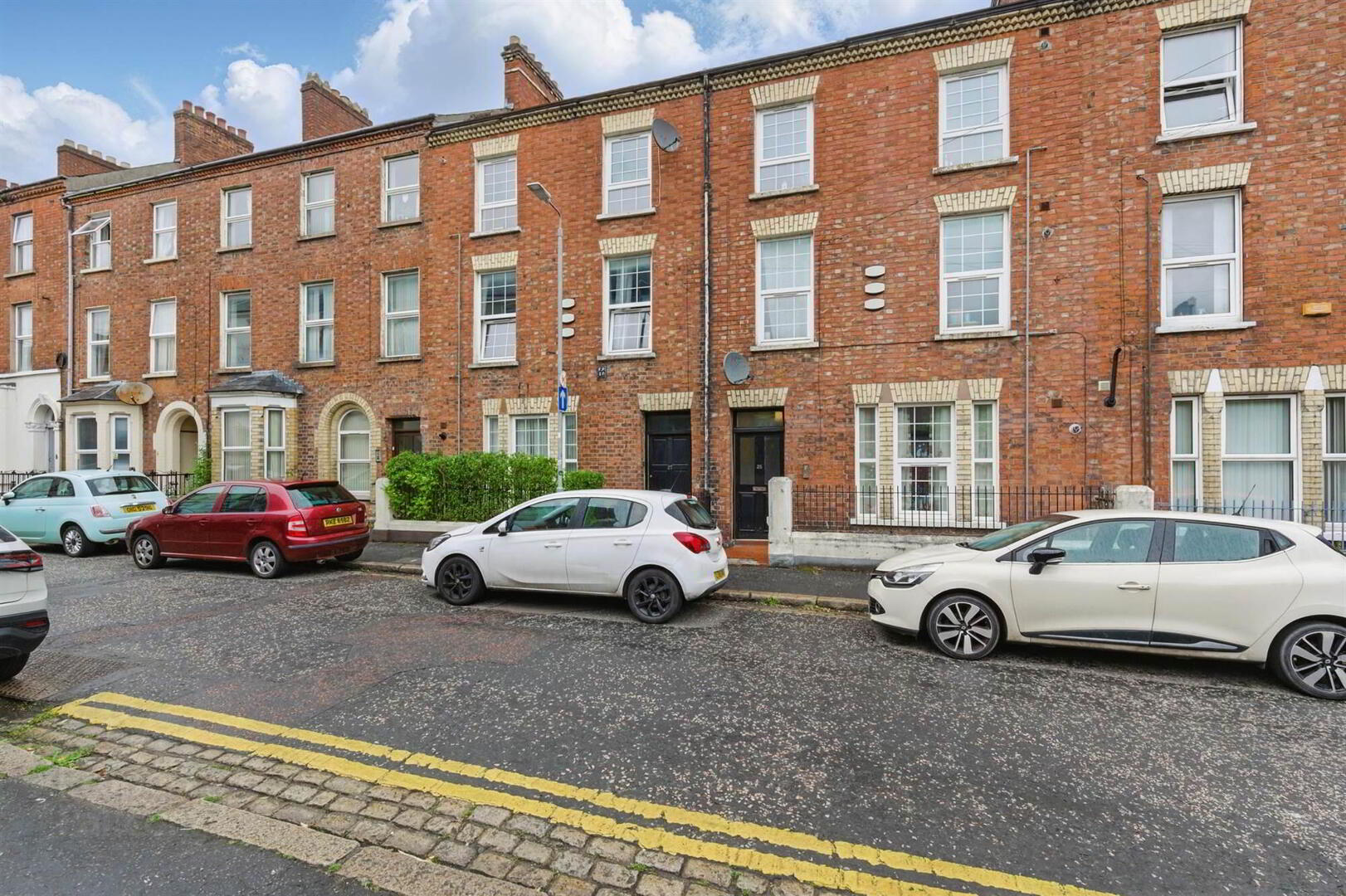 Apt 5, 25-27 Dunluce Avenue 20 of 20