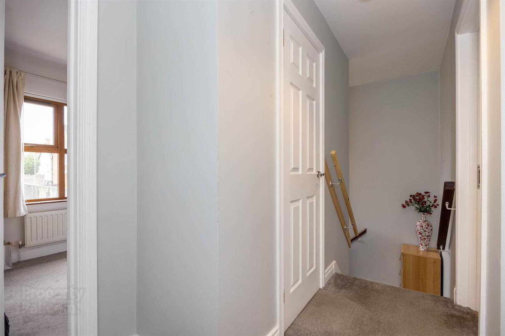 23 Aston Gardens 11 of 21