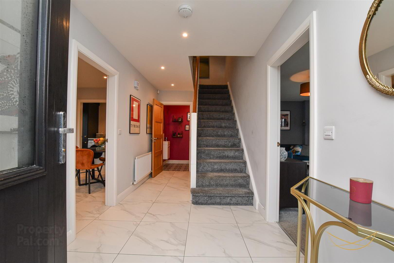 72 Upper Gateside Grove 5 of 41