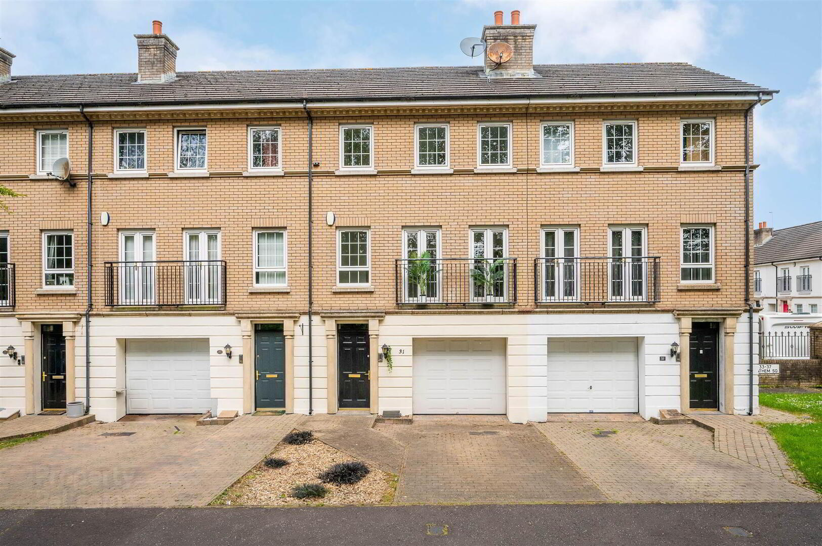31 Leathem Square 1 of 23
