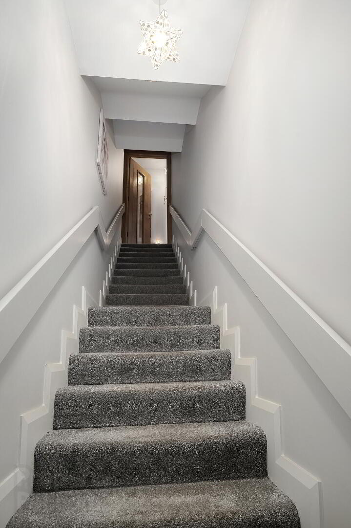 2 Rosse Court Avenue 3 of 30