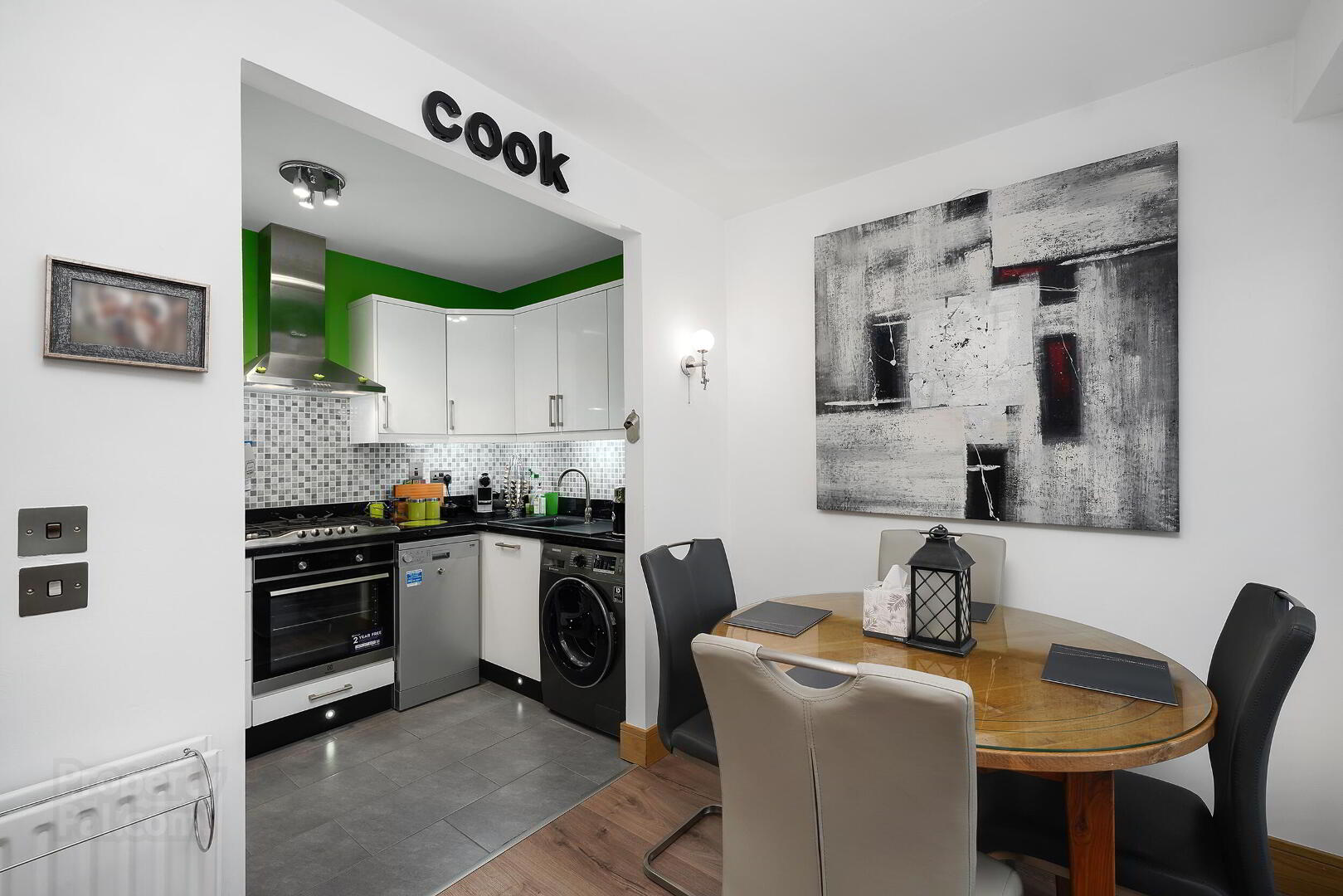2 Rosse Court Avenue 11 of 30