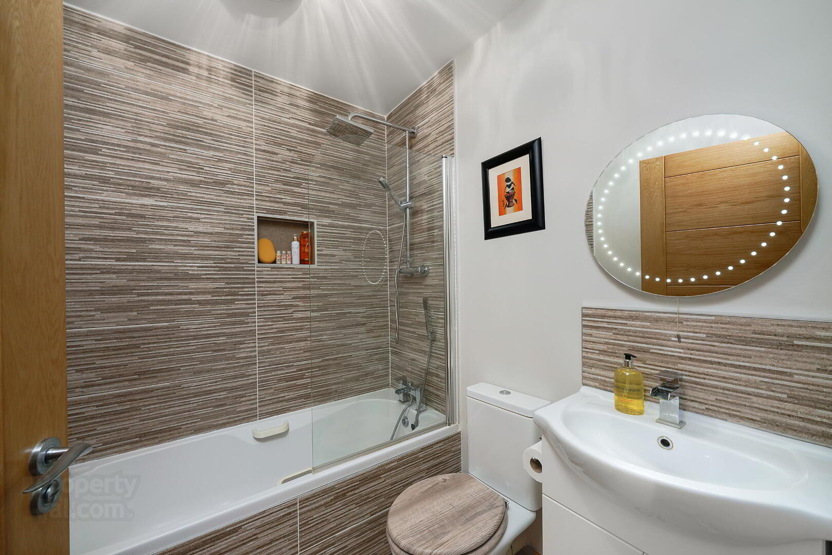 2 Rosse Court Avenue 27 of 30