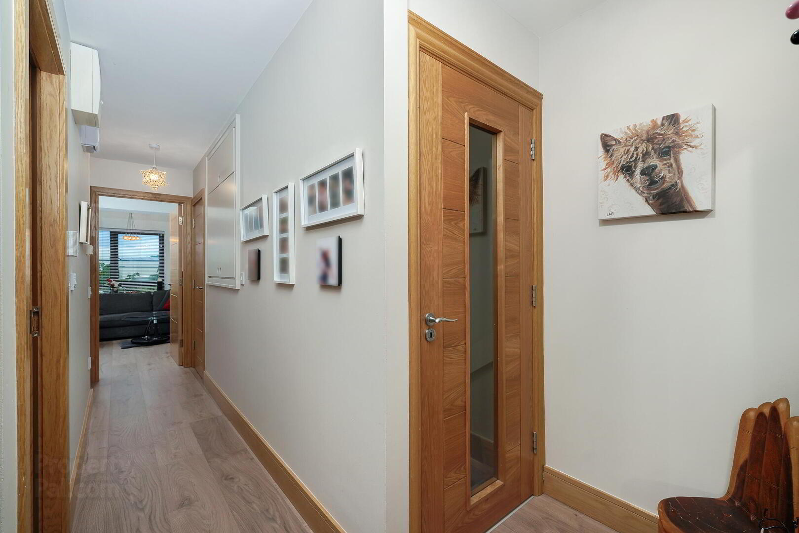 2 Rosse Court Avenue 4 of 30